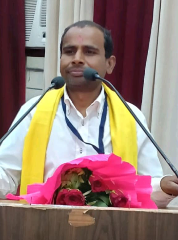 सूर्येश प्रसाद 'निर्मल'