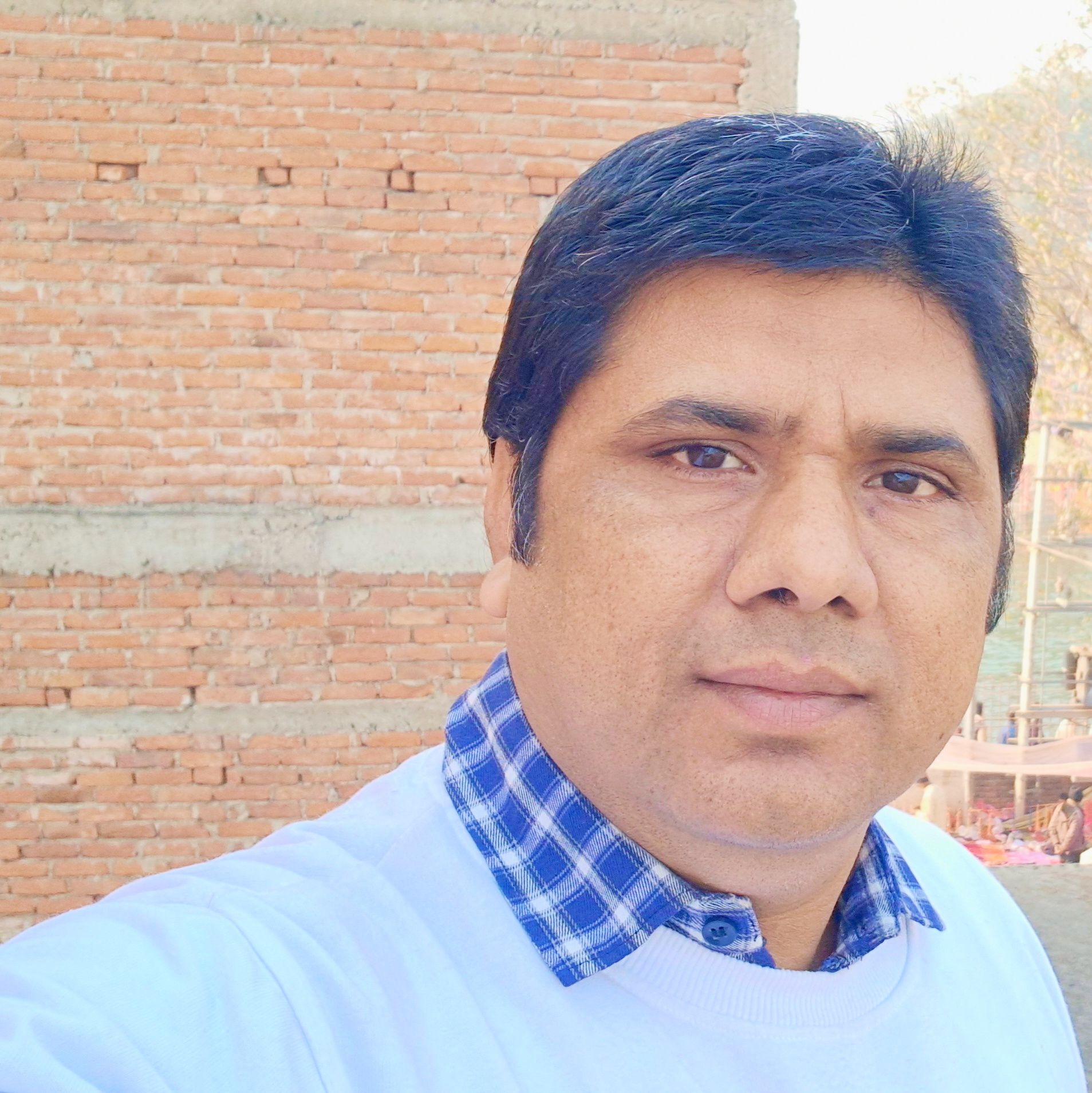 राघवेंद्र प्रकाश 'रघु'